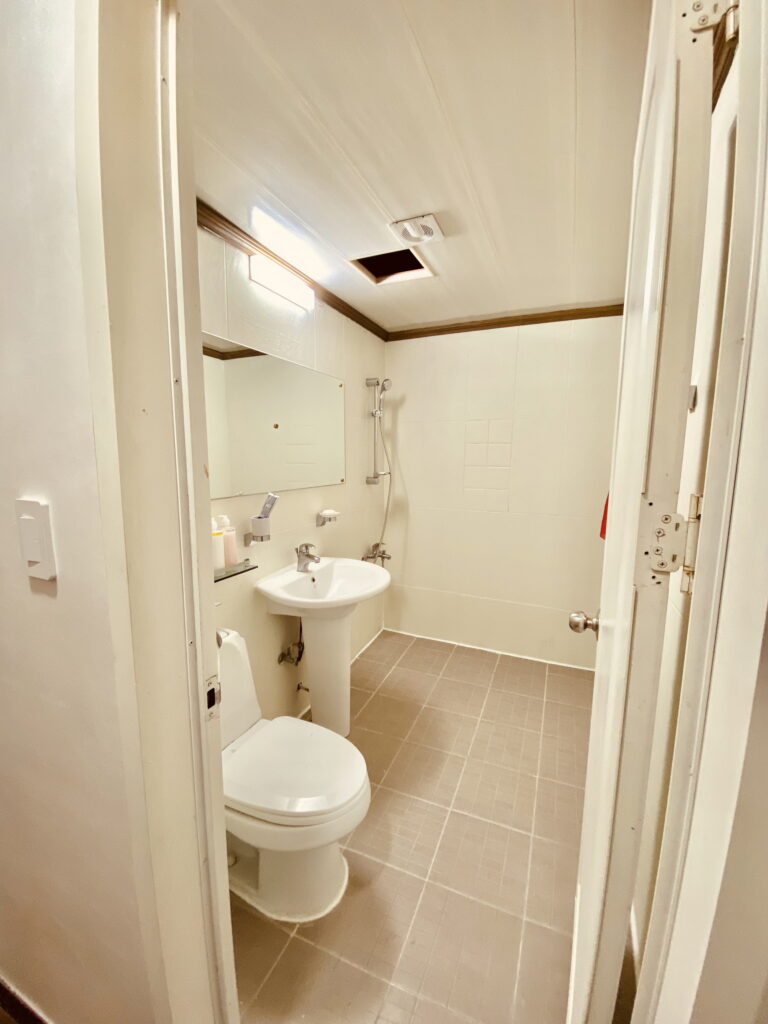 구미 모텔 달방 월세 스테이라움 화장실